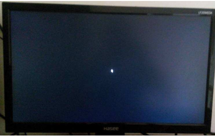 Win7旗舰版电脑开机后黑屏怎么回事?