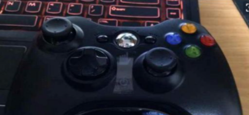 Win10专业版电脑怎么连接XBOX360无线手柄?