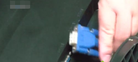 Win10专业版系统电脑屏幕不清晰有虚影怎么回事?