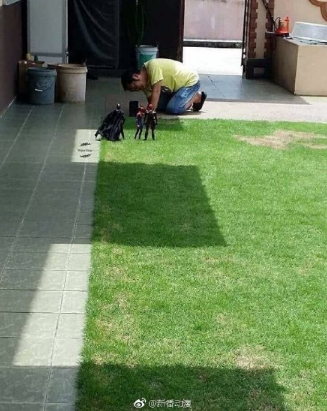微博上怎么与手办合影?微博上与手办合影拍摄教程分享