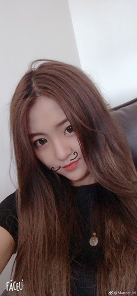 抖音又一位因为烟枪嗓而红的小姐姐“M哥”