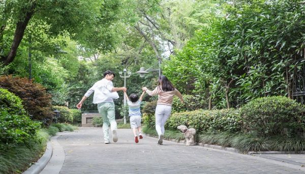 遛娃的朋友圈句子 遛娃的朋友圈怎么发